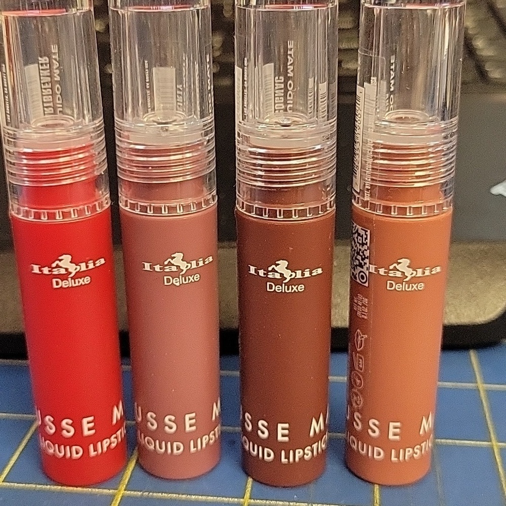 Italia Deluxe Mousse Matte Liquid Lipsticks Set of 4